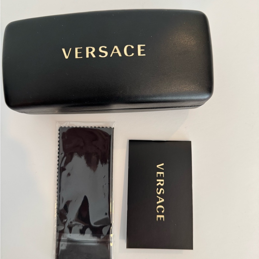 Versace Silver Mirrored Shield Sunglasses (Unisex😎🔥🔥🔥 - Picture 6 of 9